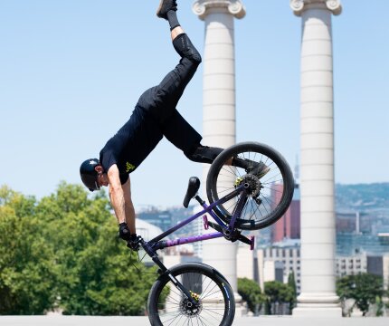 KamilStunts kwadrat.jpg